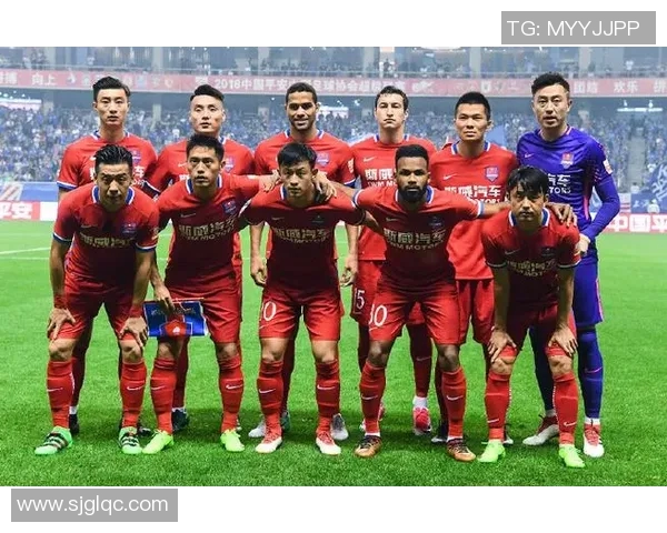 武汉足球队与重庆足球队的速度较量赛后分析与总结